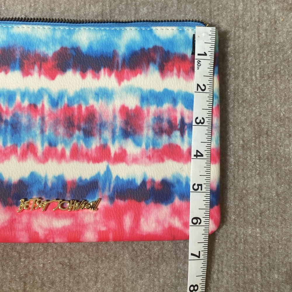Betsey Johnson Dream‎ Big Tie Dye Wristlet - Picture 9 of 10